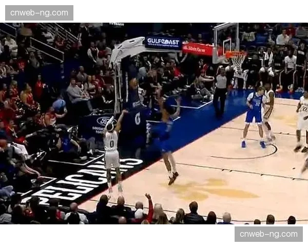 鹈鹕七号秀费尔斯场均13.2分3.7篮板，持球进攻能力获肯定